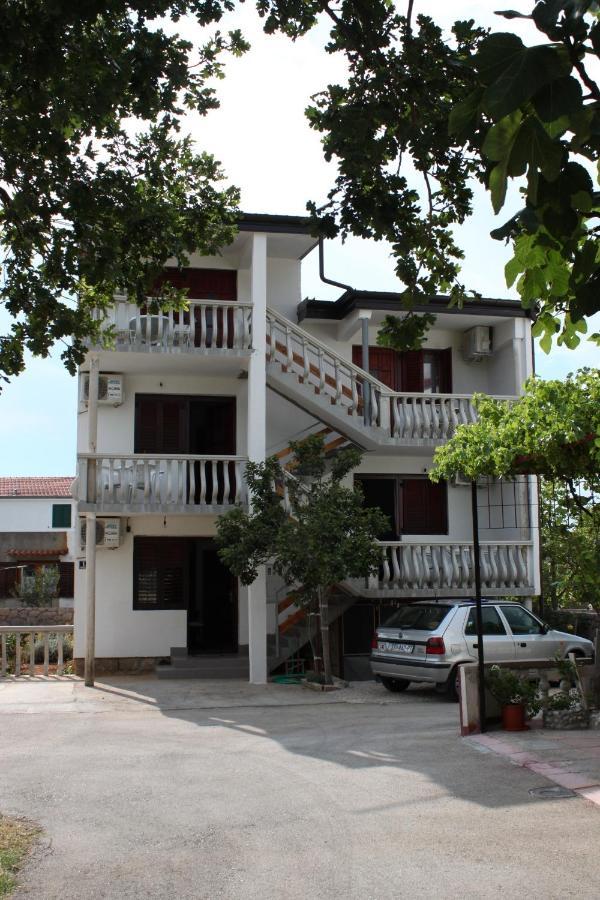 Apartments With A Parking Space Starigrad, Paklenica - 6618 المظهر الخارجي الصورة