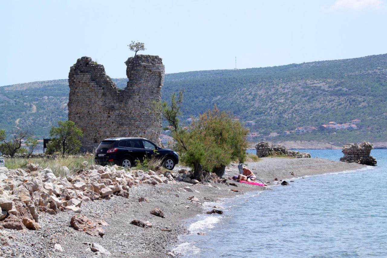 Apartments With A Parking Space Starigrad, Paklenica - 6618 المظهر الخارجي الصورة