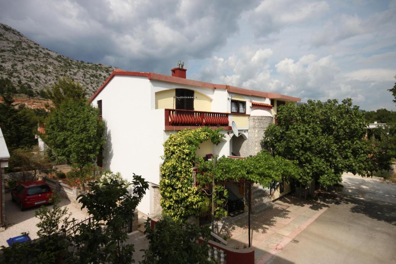 Apartments With A Parking Space Starigrad, Paklenica - 6618 المظهر الخارجي الصورة