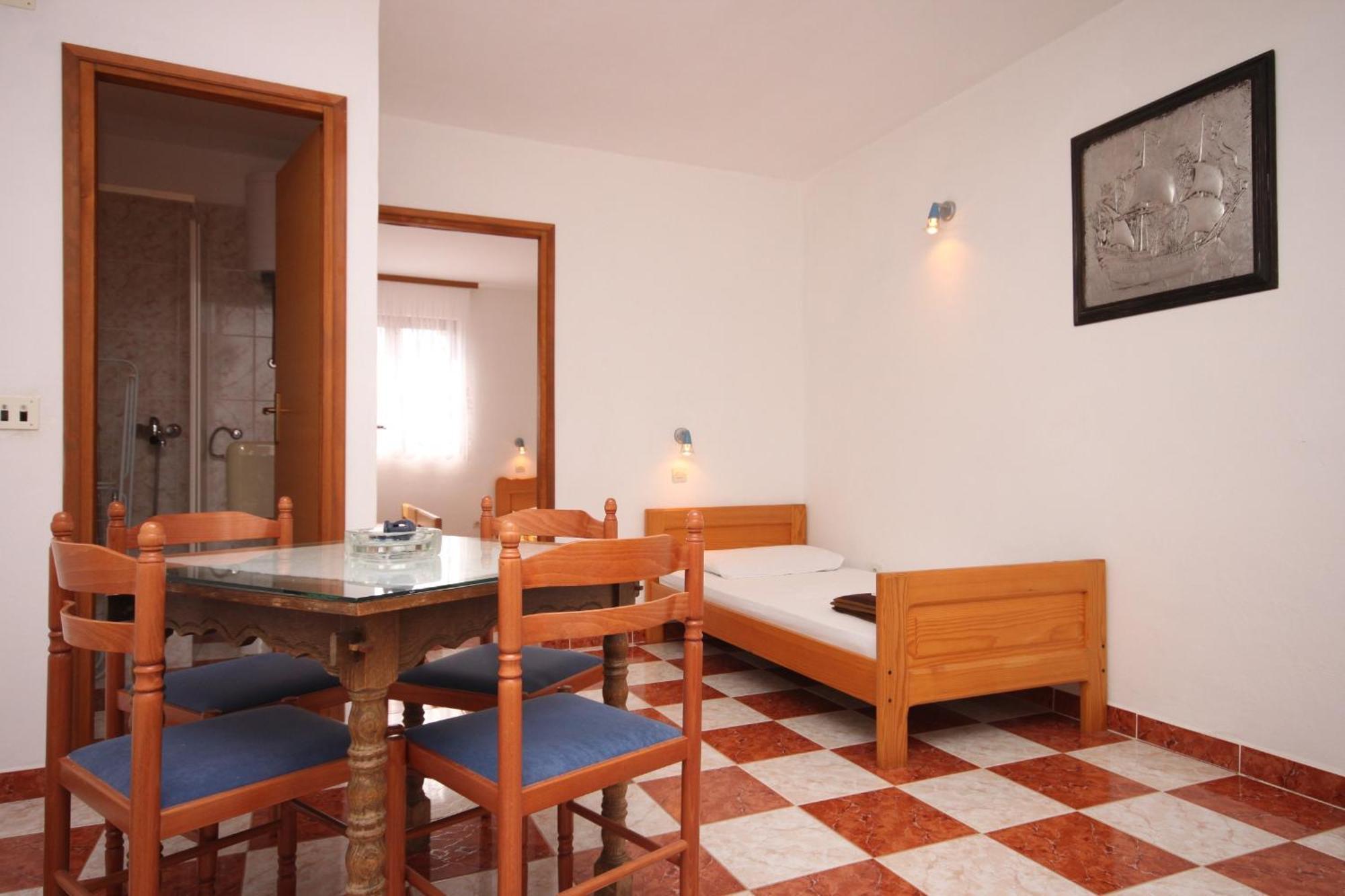 Apartments With A Parking Space Starigrad, Paklenica - 6618 الغرفة الصورة